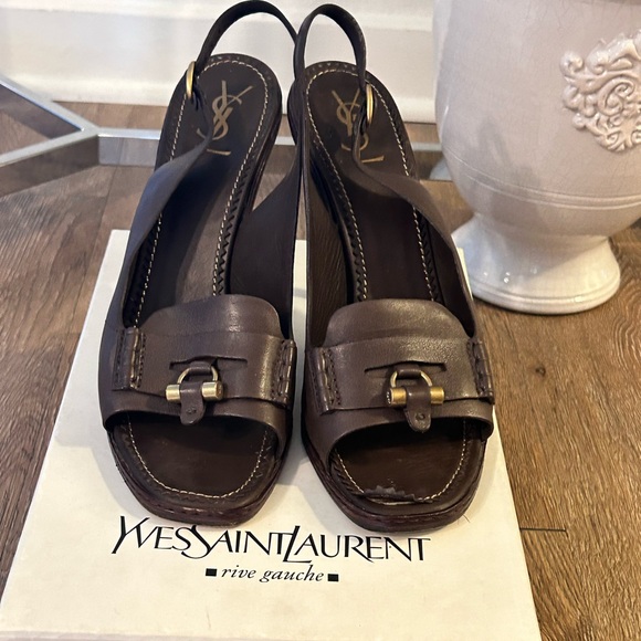 Yves Saint Laurent brown leather sandals - Picture 5 of 16